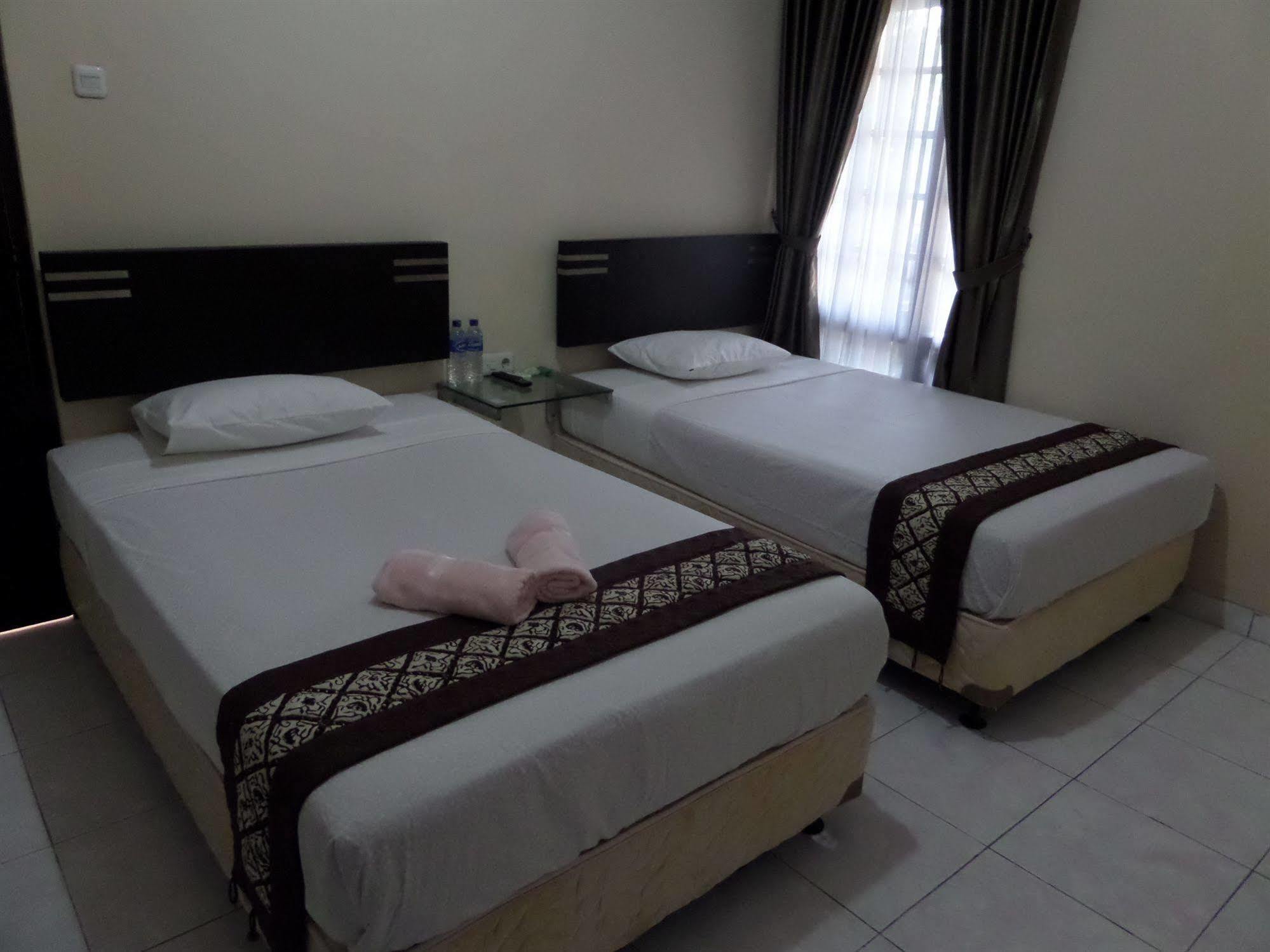 Oyo 201 Emdi House Timoho Hotel Yogyakarta Luaran gambar