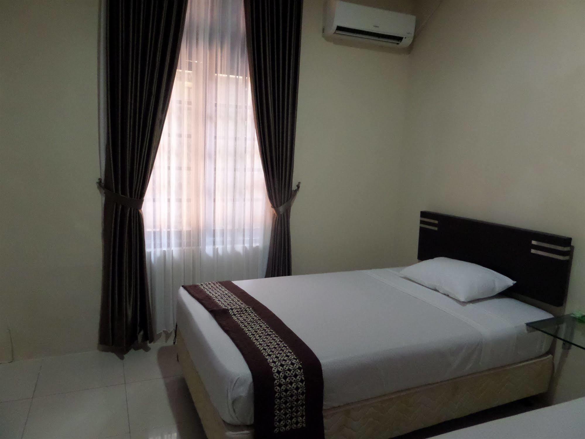 Oyo 201 Emdi House Timoho Hotel Yogyakarta Luaran gambar