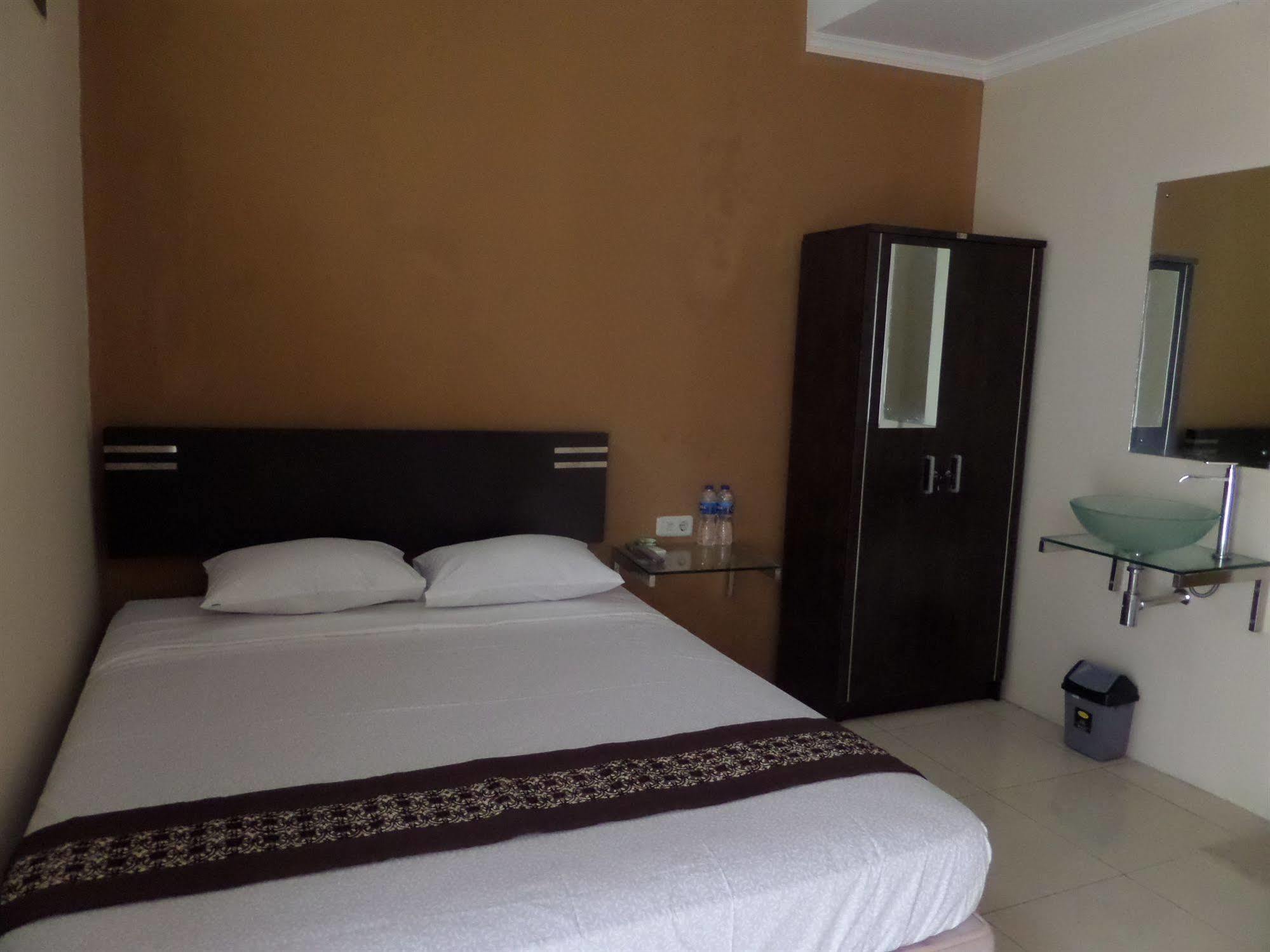 Oyo 201 Emdi House Timoho Hotel Yogyakarta Luaran gambar